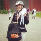 Senioreiden esteratsastuksen pronssimitalisti Espoon ratsastuskoulujen mestaruuskisoissa, Jeanette Tinnis.